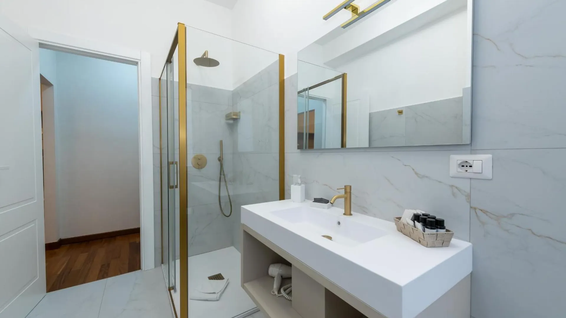 Querini Suite Roma 0*, Rome